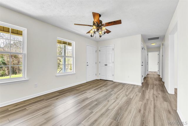 2088 Old US Highway 231 ., Wetumpka, AL 36092