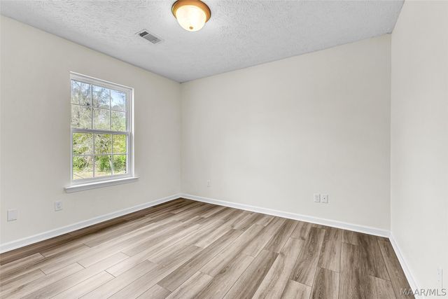 2088 Old US Highway 231 ., Wetumpka, AL 36092