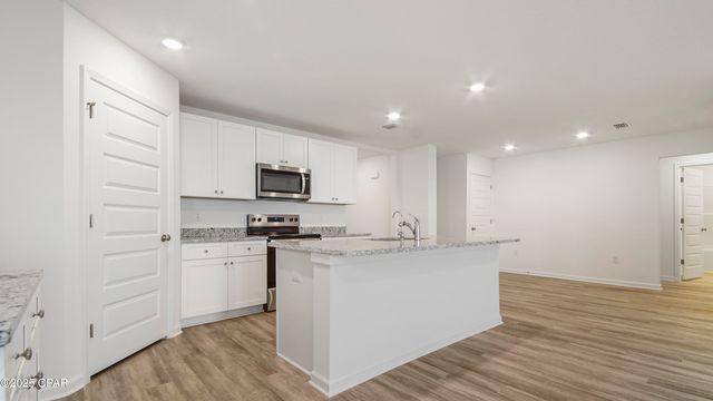 2202 Gemini Circle, Chipley, FL 32428