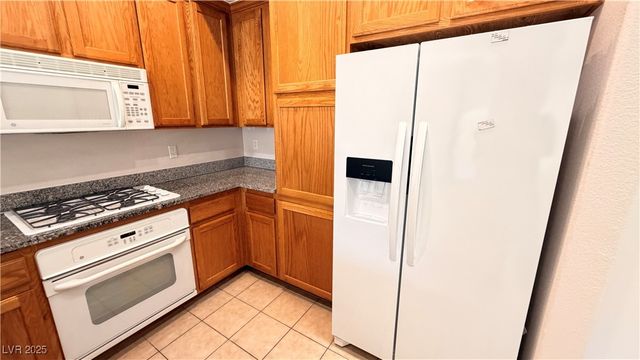 38 East Serene Avenue 237, Las Vegas, NV 89123