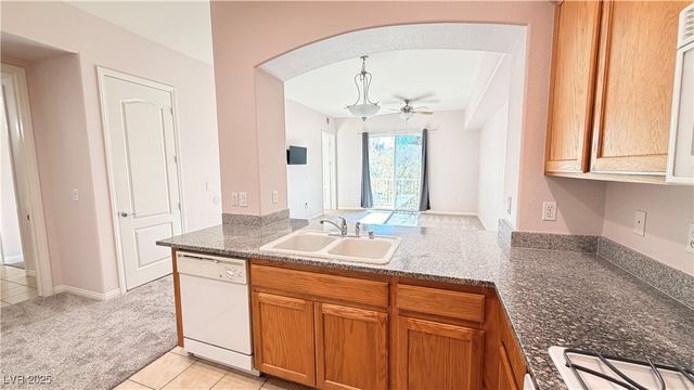 38 East Serene Avenue 237, Las Vegas, NV 89123