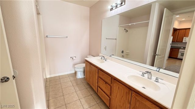 38 East Serene Avenue 237, Las Vegas, NV 89123