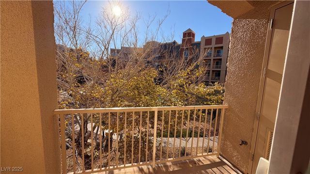 38 East Serene Avenue 237, Las Vegas, NV 89123