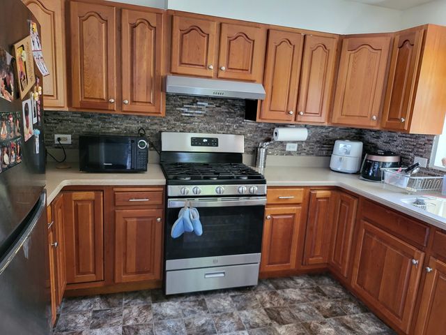 21317 W Shady Lane, Lake Zurich, IL 60047