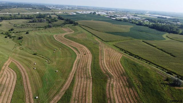 16050 S 222 Plaza, Gretna, NE 68028