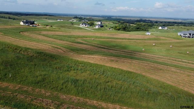 16050 S 222 Plaza, Gretna, NE 68028