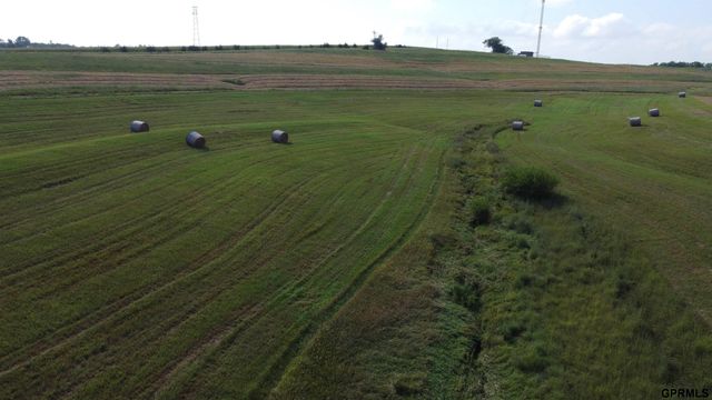 16050 S 222 Plaza, Gretna, NE 68028