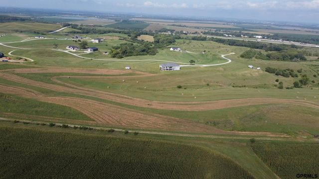 16050 S 222 Plaza, Gretna, NE 68028