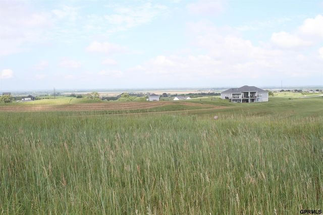 16050 S 222 Plaza, Gretna, NE 68028