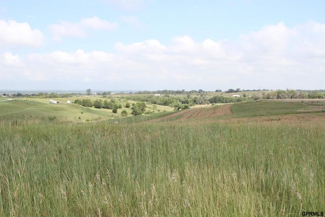 16050 S 222 Plaza, Gretna, NE 68028