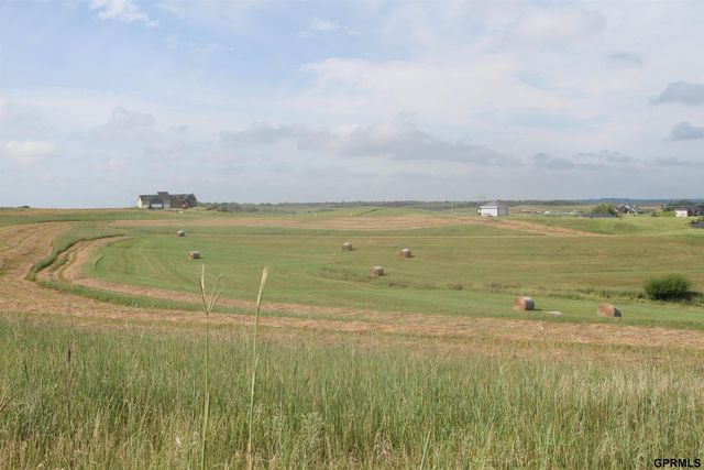 16050 S 222 Plaza, Gretna, NE 68028