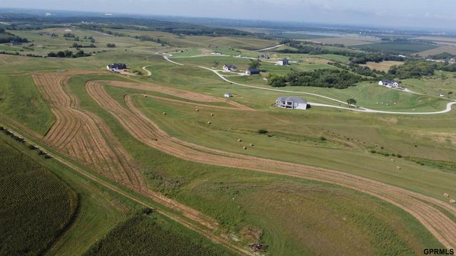 16050 S 222 Plaza, Gretna, NE 68028