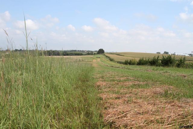 16050 S 222 Plaza, Gretna, NE 68028