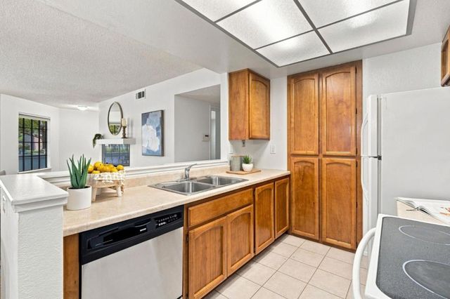 1664 Vista Del Sol, San Mateo, CA 94404