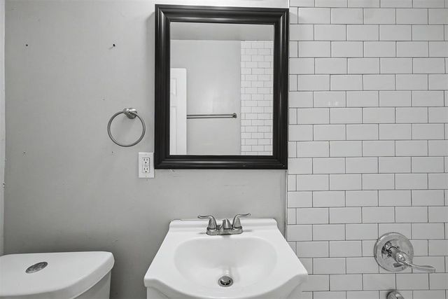 2449 W Main Street, Oklahoma City, OK 73107