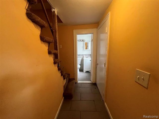 2119 Rome Avenue, Warren, MI 48091