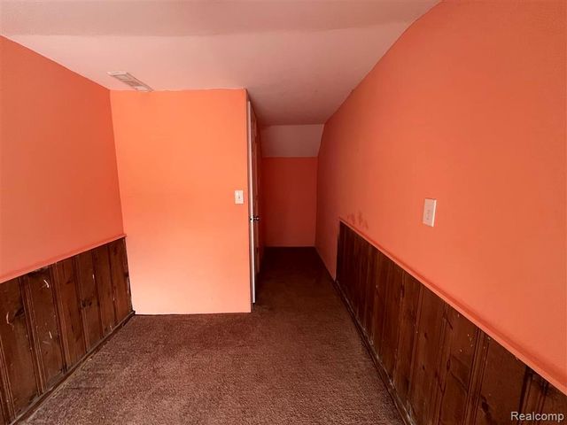 2119 Rome Avenue, Warren, MI 48091