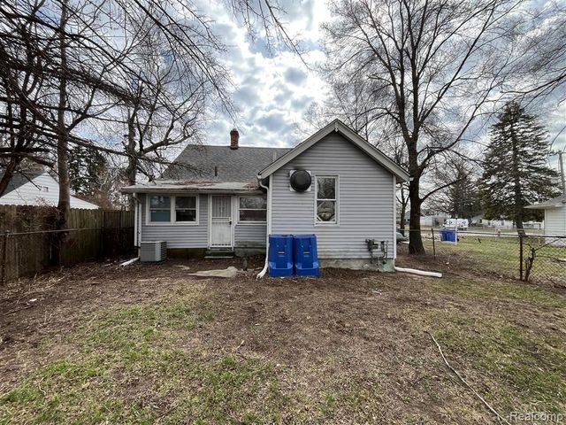 2119 Rome Avenue, Warren, MI 48091