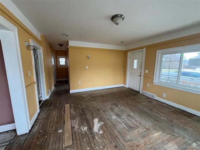 2119 Rome Avenue, Warren, MI 48091