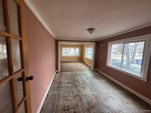 2119 Rome Avenue, Warren, MI 48091