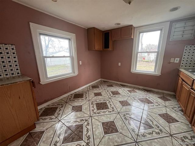2119 Rome Avenue, Warren, MI 48091