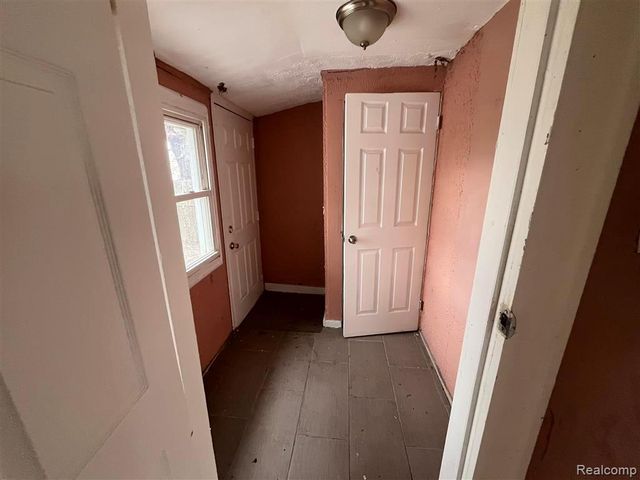 2119 Rome Avenue, Warren, MI 48091