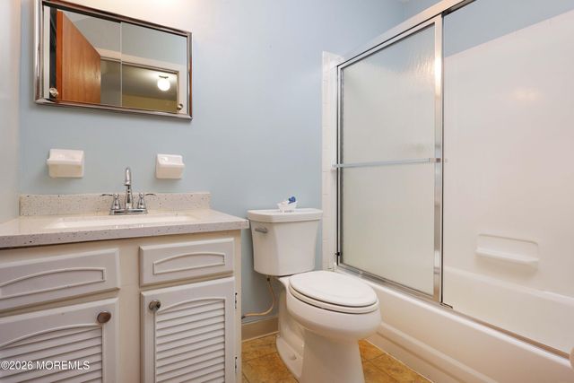 37 Amy Court, Brick, NJ 08724