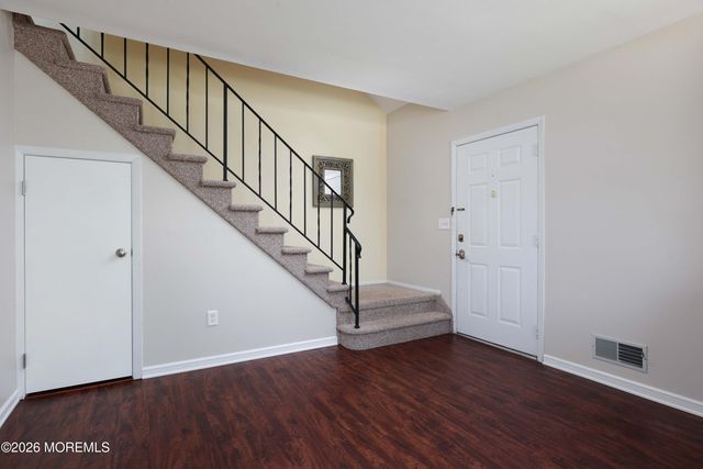 37 Amy Court, Brick, NJ 08724