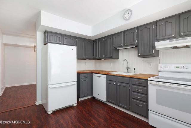 37 Amy Court, Brick, NJ 08724