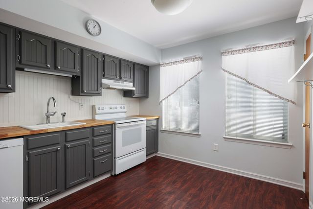 37 Amy Court, Brick, NJ 08724