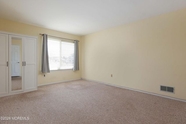 37 Amy Court, Brick, NJ 08724