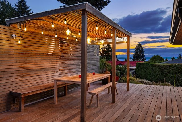 12259 6th Avenue NW, Seattle, WA 98177