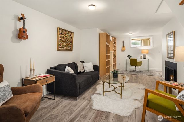 12259 6th Avenue NW, Seattle, WA 98177
