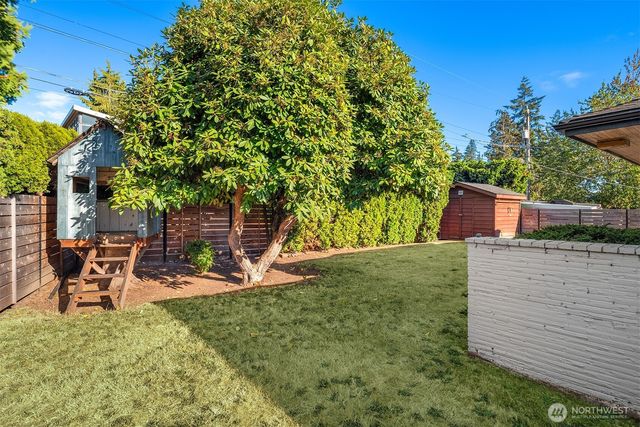 12259 6th Avenue NW, Seattle, WA 98177