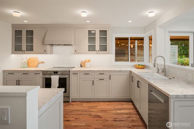 12259 6th Avenue NW, Seattle, WA 98177