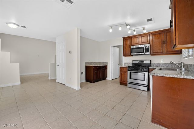 6378 Canyon Dawn Avenue, Las Vegas, NV 89108