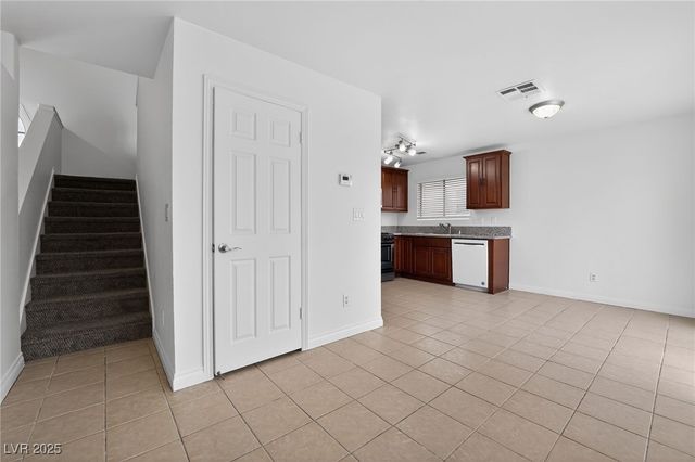 6378 Canyon Dawn Avenue, Las Vegas, NV 89108