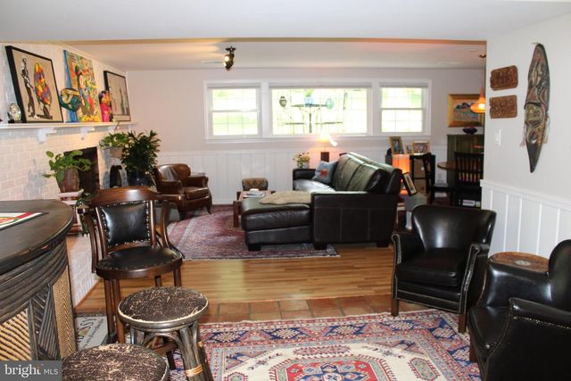 3606 BARKLEY DR, Fairfax, VA 22031