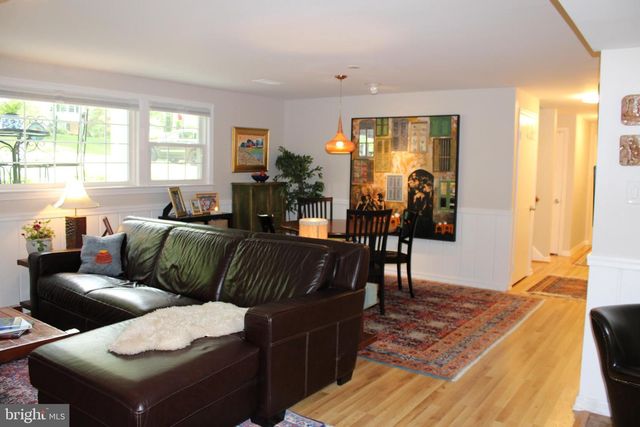 3606 BARKLEY DR, Fairfax, VA 22031