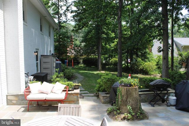 3606 BARKLEY DR, Fairfax, VA 22031