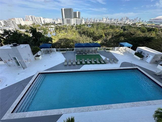 1861 NW S River Dr 1007, Miami, FL 33125