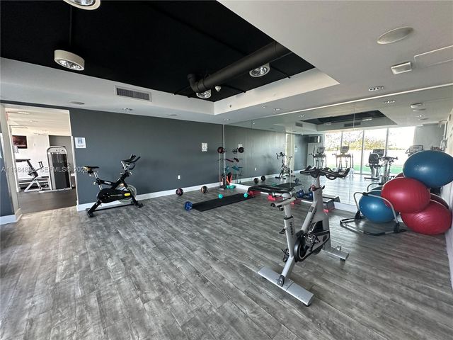 1861 NW S River Dr 1007, Miami, FL 33125