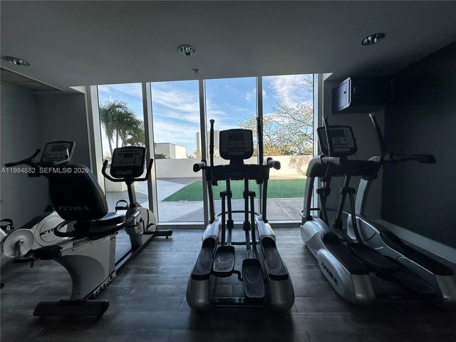 1861 NW S River Dr 1007, Miami, FL 33125