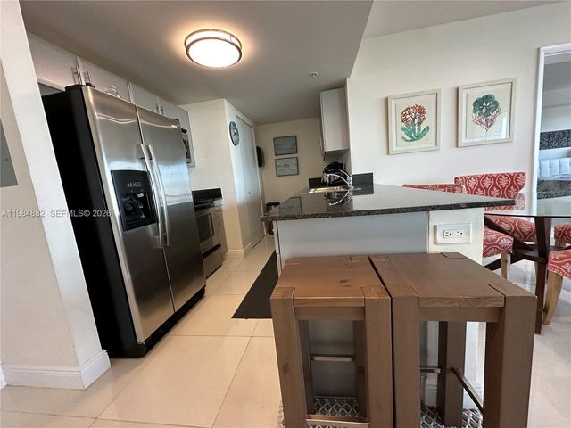 1861 NW S River Dr 1007, Miami, FL 33125