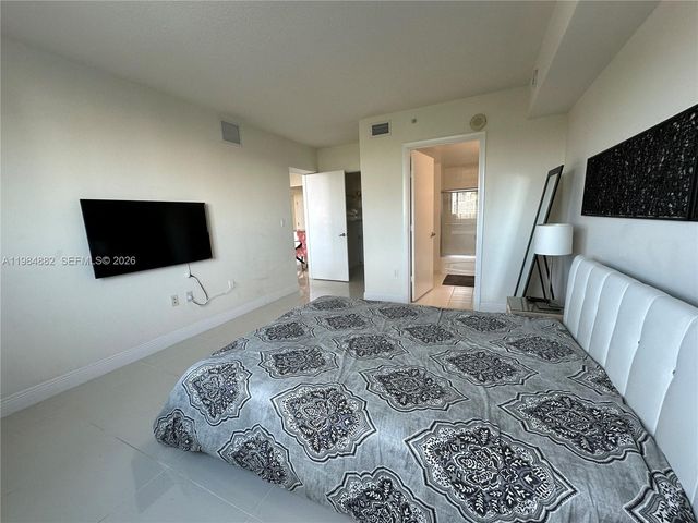 1861 NW S River Dr 1007, Miami, FL 33125