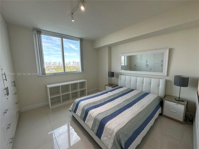 1861 NW S River Dr 1007, Miami, FL 33125