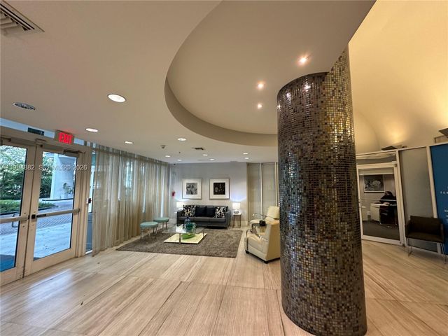 1861 NW S River Dr 1007, Miami, FL 33125