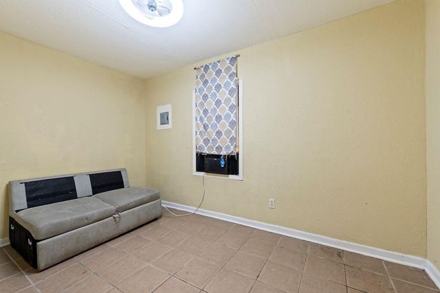 1014 48th Street, Galveston, TX 77551