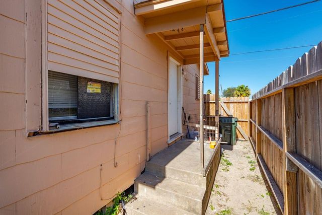 1014 48th Street, Galveston, TX 77551