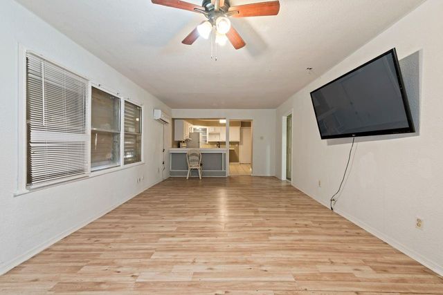 1014 48th Street, Galveston, TX 77551